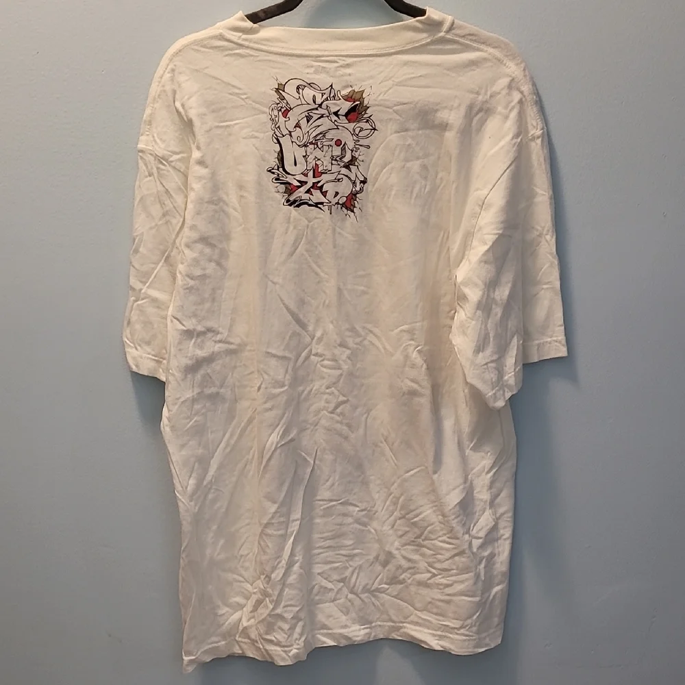 Y2K Ecko Unlimited White Short-Sleeve Tee with Blue & Brown Graphic - Picture 2 of 6